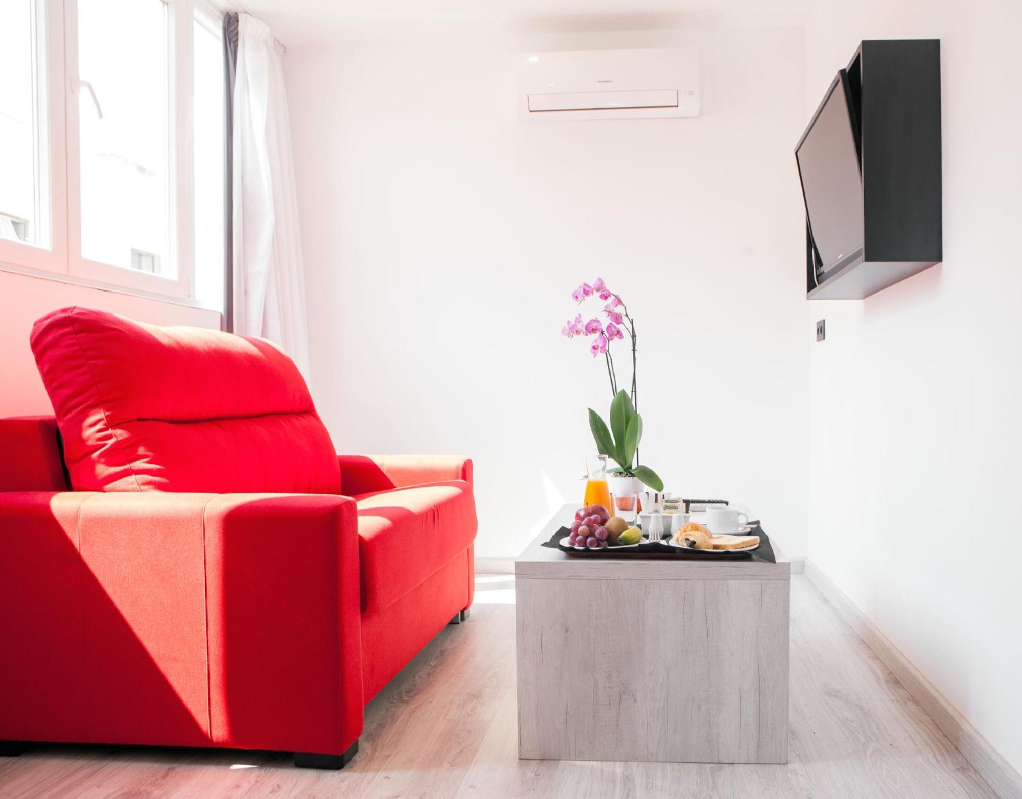 Camera Matrimoniale con Letto Supplementare
